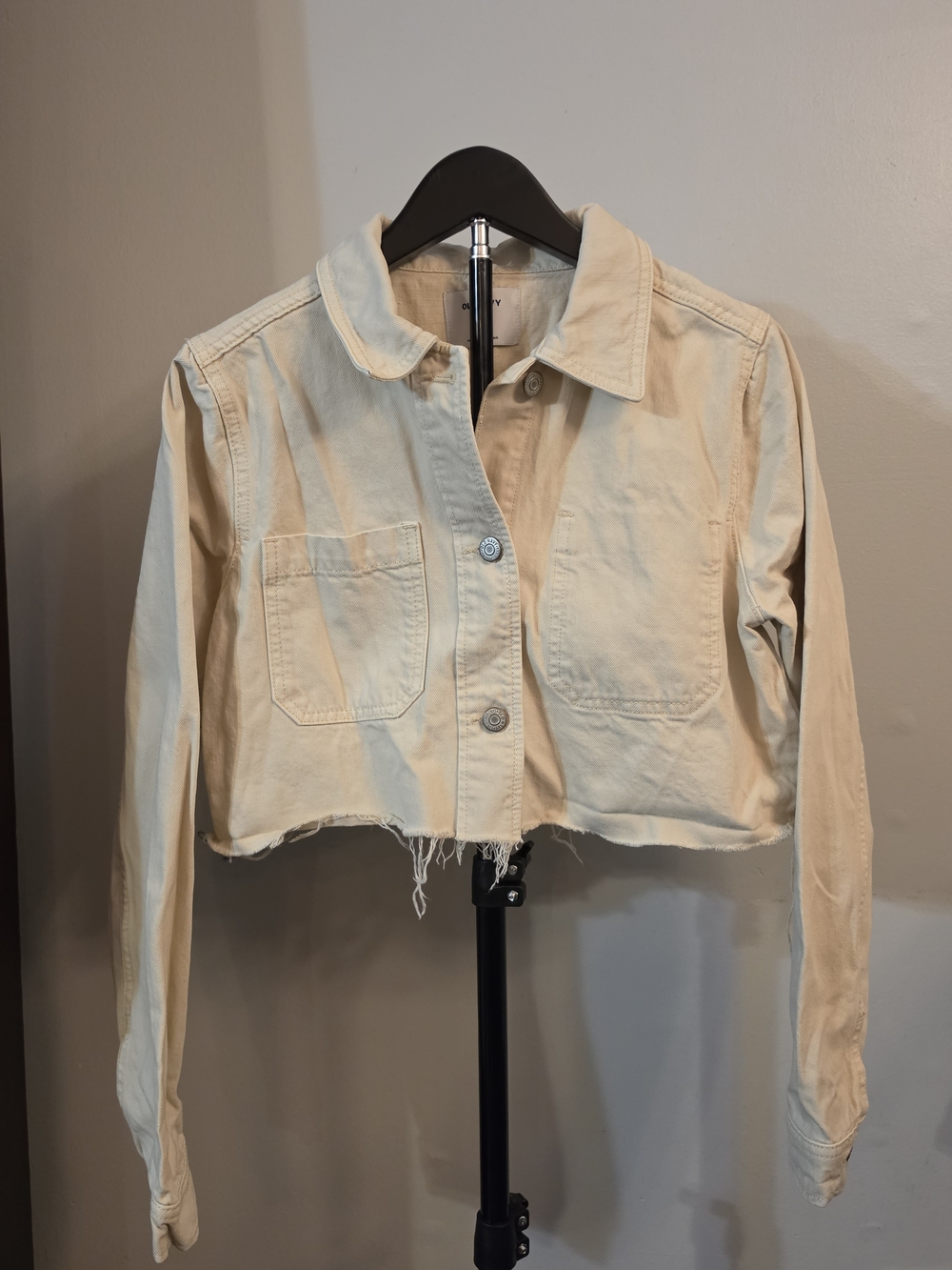 Old Navy Cream Cropped Raw-Hem Jean Jacket